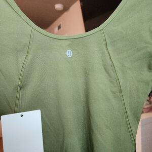 lululemon Align T-Shirt cropped top size 4 new